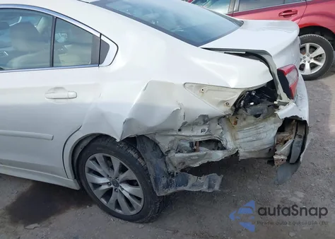 2015 Subaru Legacy 2.5I Premium z USA, uszkodzony, nr VIN 4S3BNAD6XF3006300